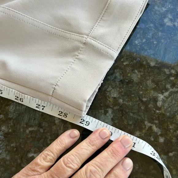 Athleta Endless High Rise Cargo Pant. Like new. Stretch. No wrinkles! Recycled. - Picture 14 of 15